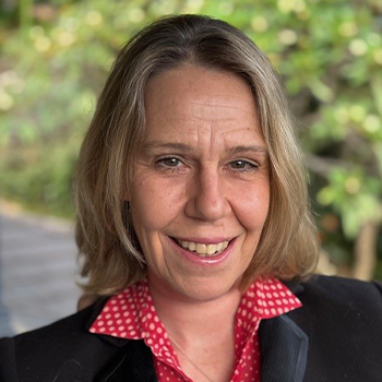 Dr Diana Adams